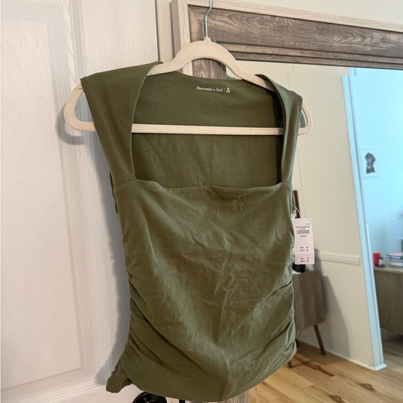 Abercrombie and Fitch Ava Top - Picture 3 of 4